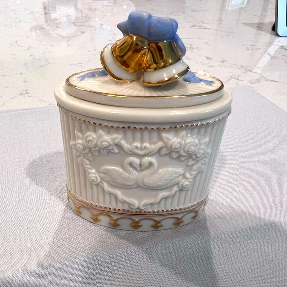 Lenox Other - Lenox Sentiments Collection Anniversary Box Trinket Keepsake Love Endures